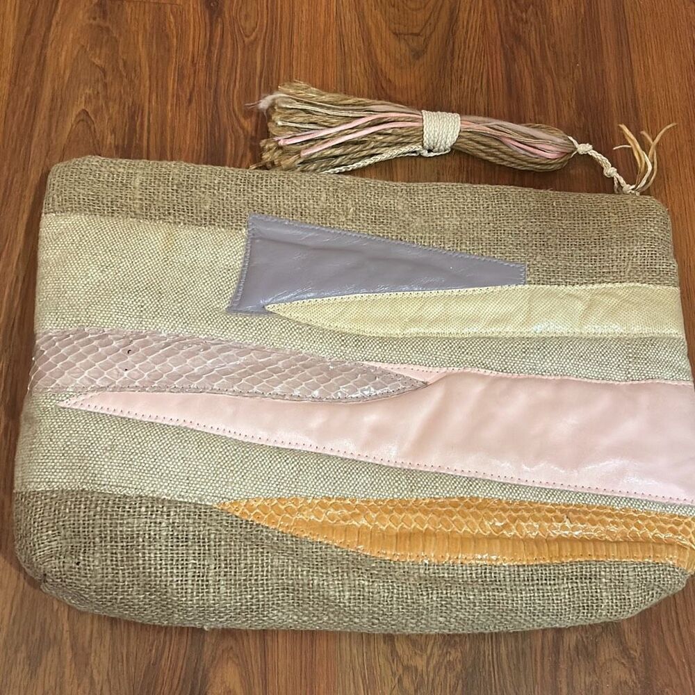 Opulent Containers gorgeous jute and leather mixed media clutch purse
